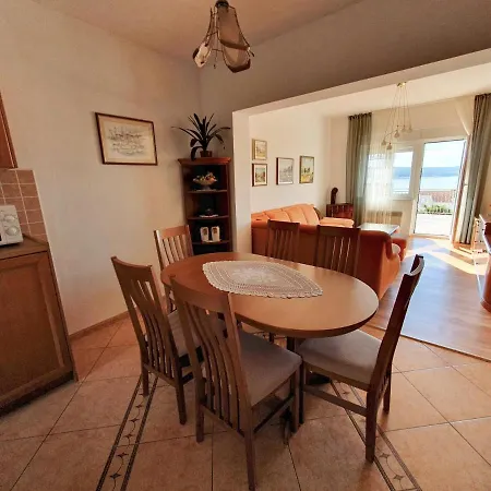 Relaxing Seaview Barac On Separated Floor *