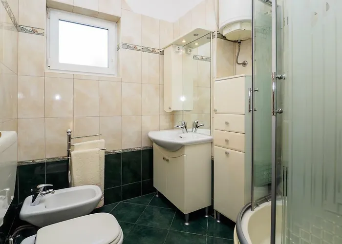 Апартаменты Relaxing Seaview Barac On Separated Floor *